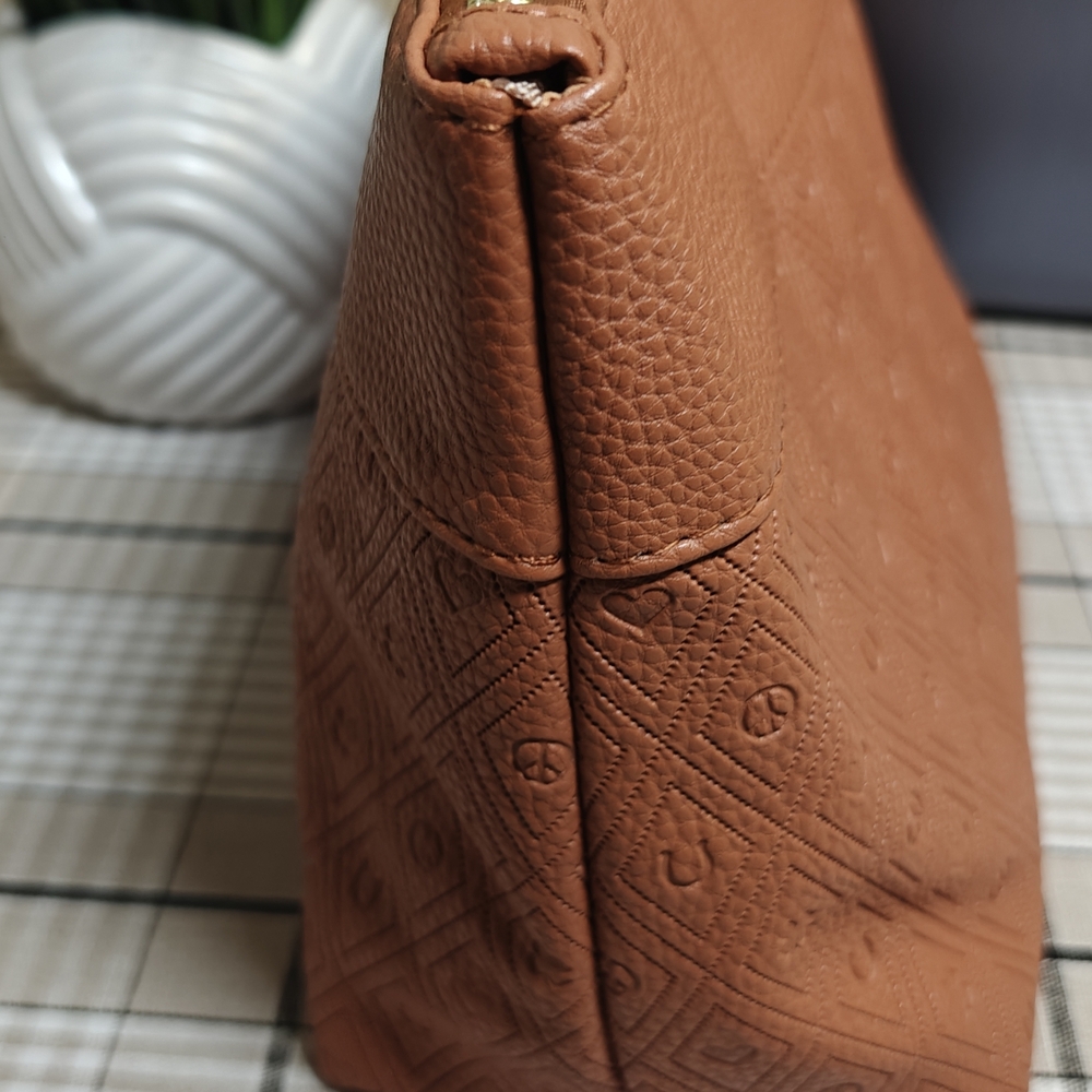 Lucky Brand Textured Orange Cosmetic Case - Picture 5 of 8
